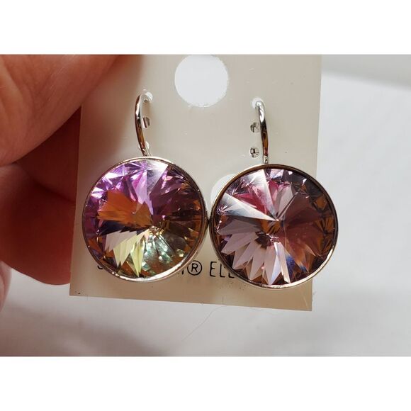 NWT! Swarovski Element earrings Light Purple. Wedding. Party. New years Work - Picture 5 of 5